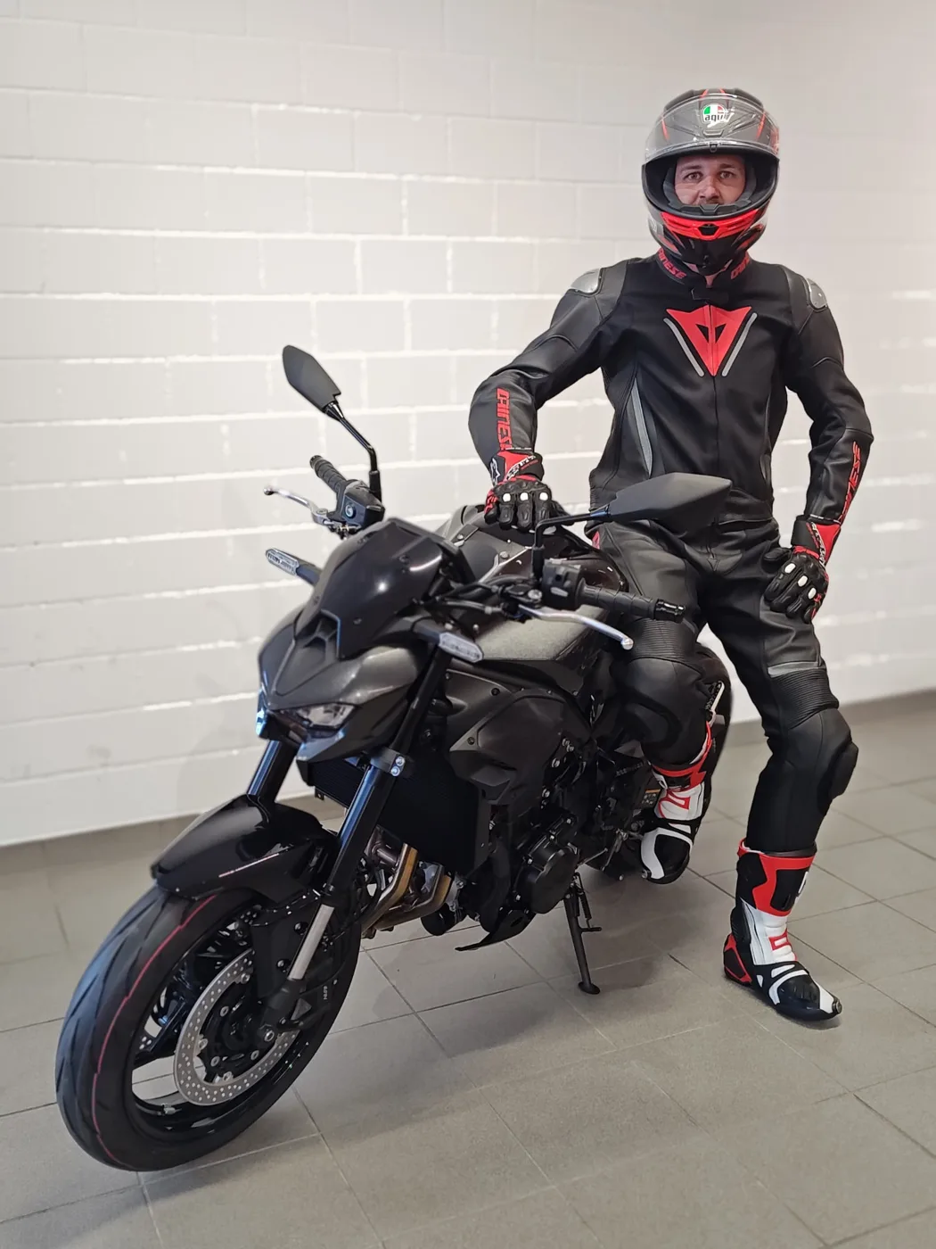 Kawasaki Z · Naked bei Moto-Center WEST St. Gallen Kawasaki Z · Naked bei Moto-Center WEST St. Gallen
