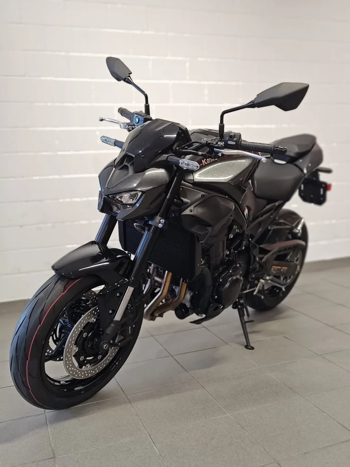 Kawasaki Z900 Neufahrzeug im Moto-Center WEST St. Gallen
