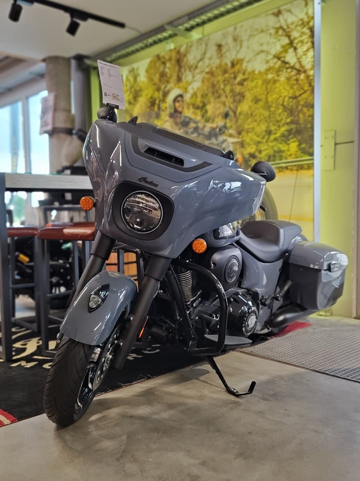 Indian Chieftain Occasion im Showroom des Moto-Center WEST Indian Chieftain Occasion im Showroom des Moto-Center WEST