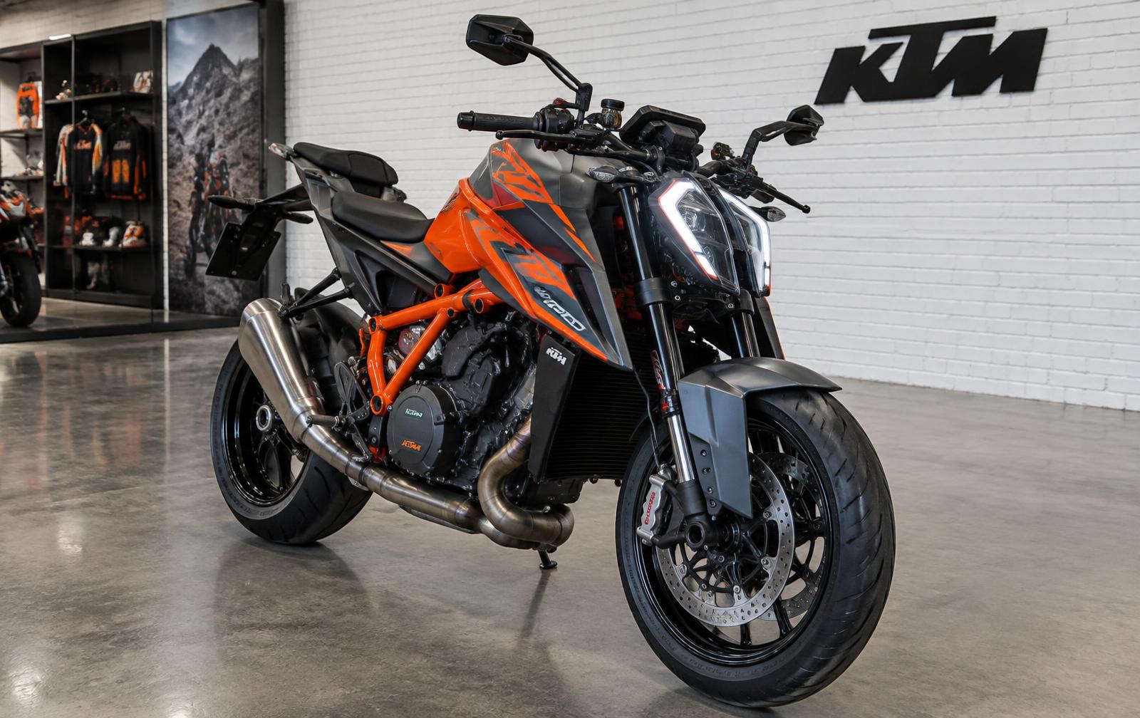 KTM Duke · Naked bei Moto-Center WEST St. Gallen KTM Duke · Naked bei Moto-Center WEST St. Gallen