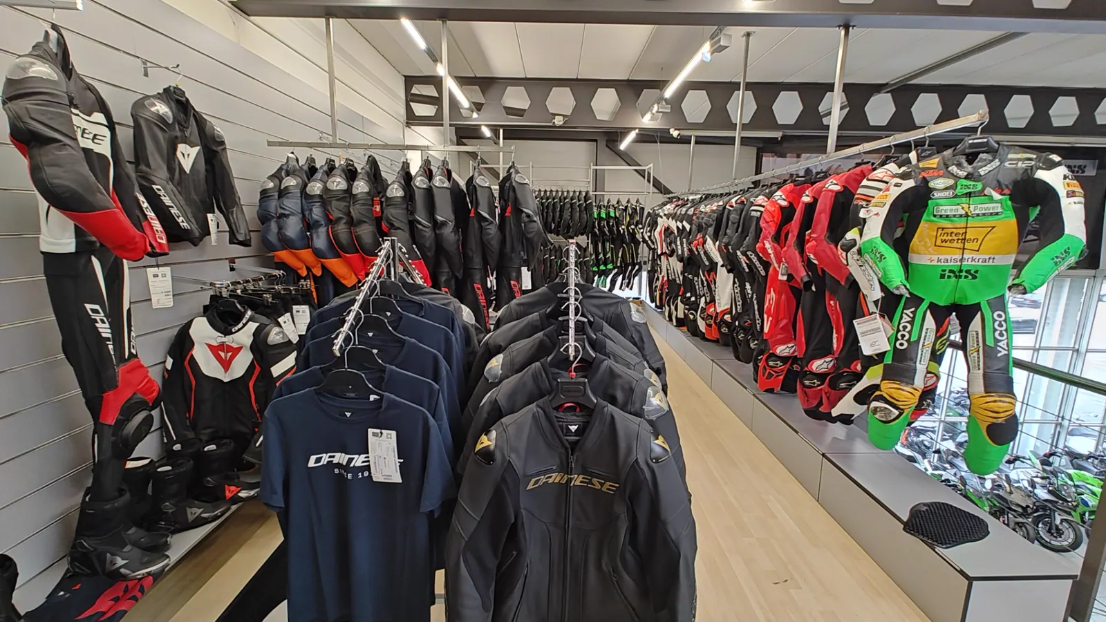 Suzuki Burgman · Roller bei Moto-Center WEST St. Gallen Suzuki Burgman · Roller bei Moto-Center WEST St. Gallen